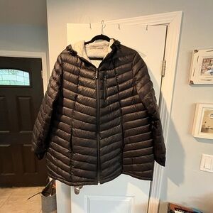 Women's Black Puffer Jacket